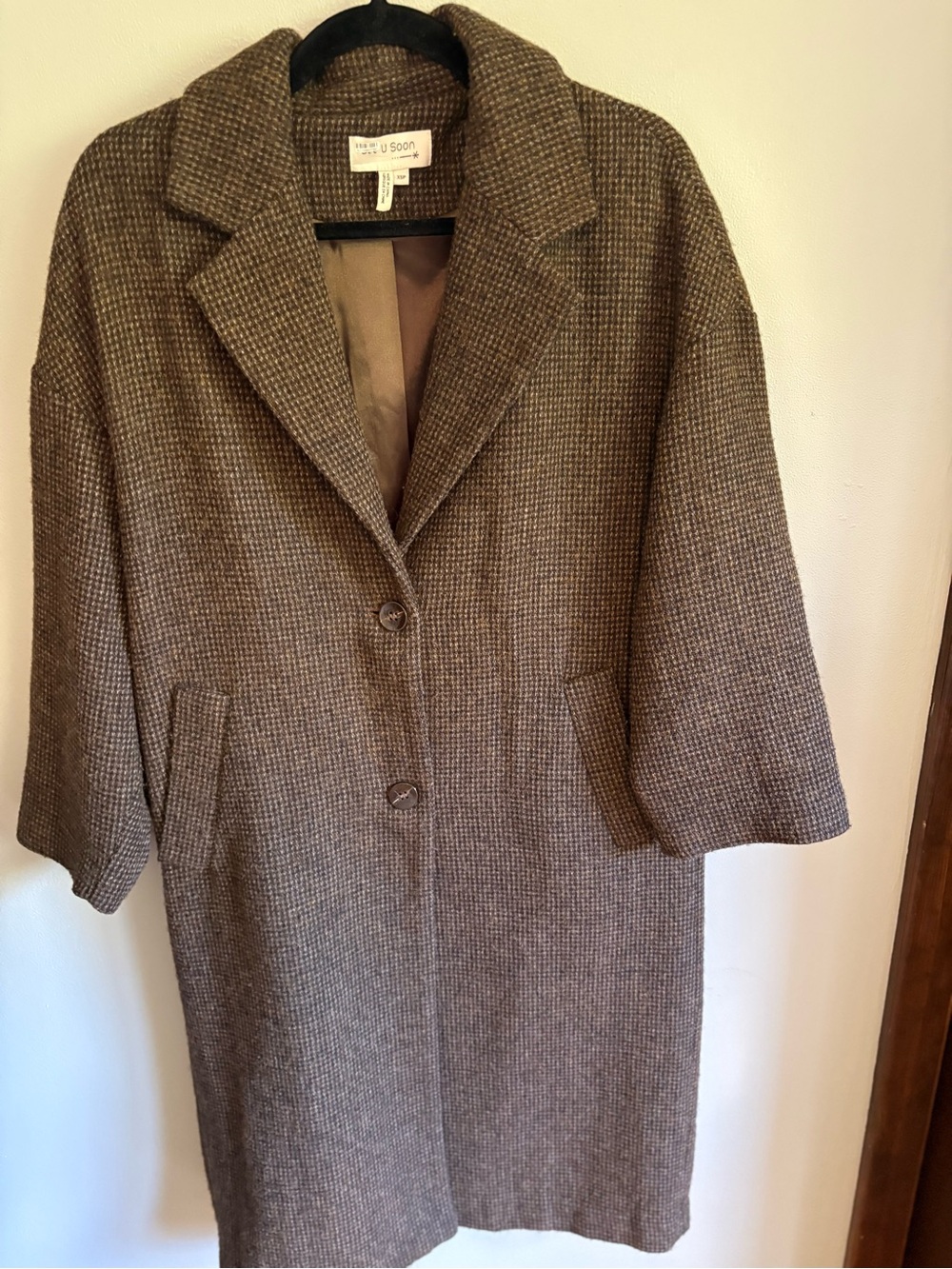 Vintage-Inspired Brown Houndstooth Trench Coat -